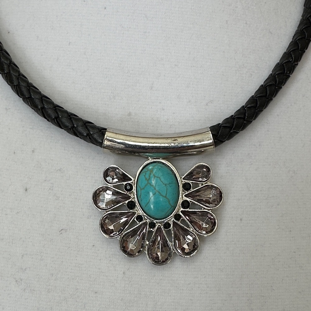 Statement Necklace - Picture 7 of 9